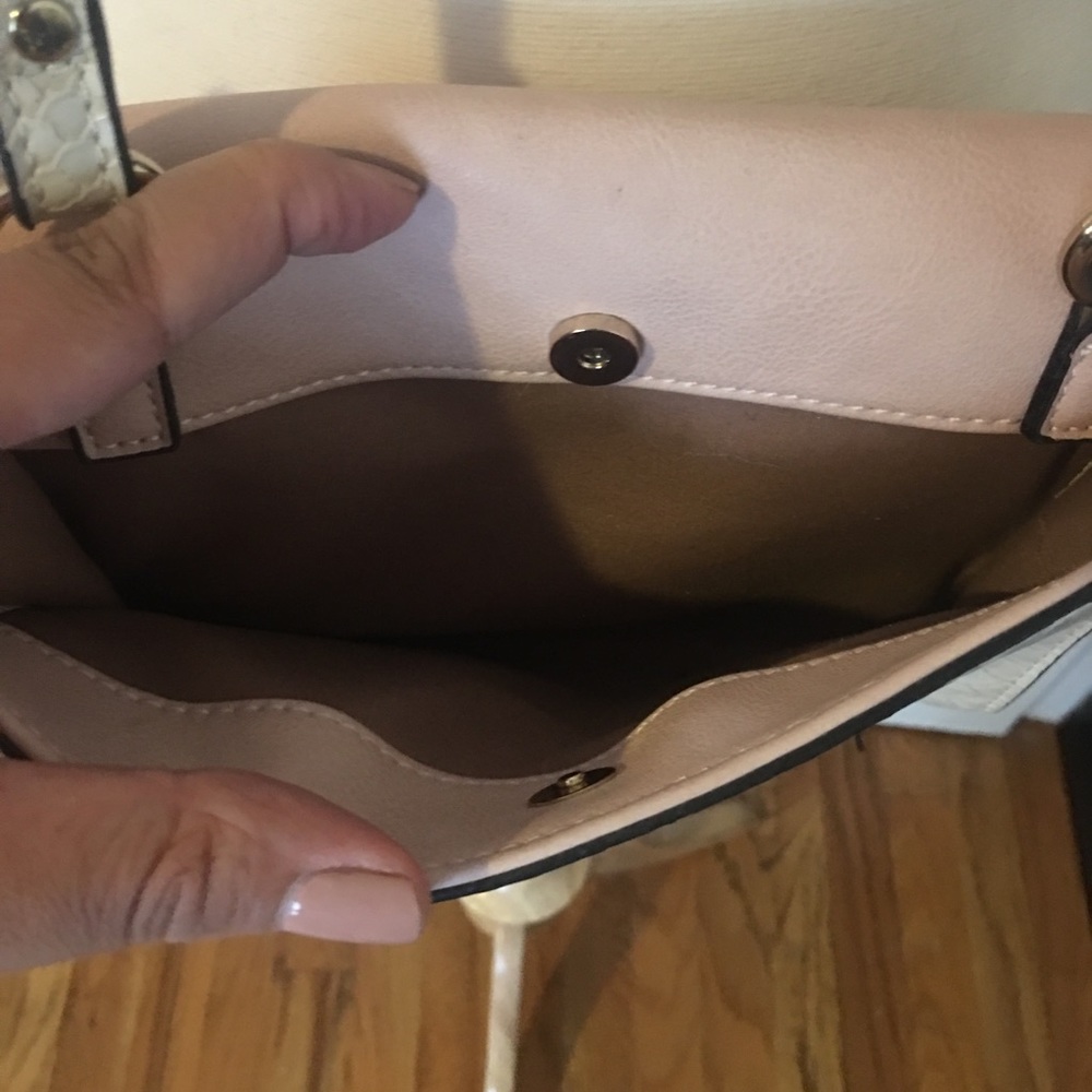 ‼️SOLD‼️Aldo Pink & Beige Crossbody Purse - Picture 8 of 15
